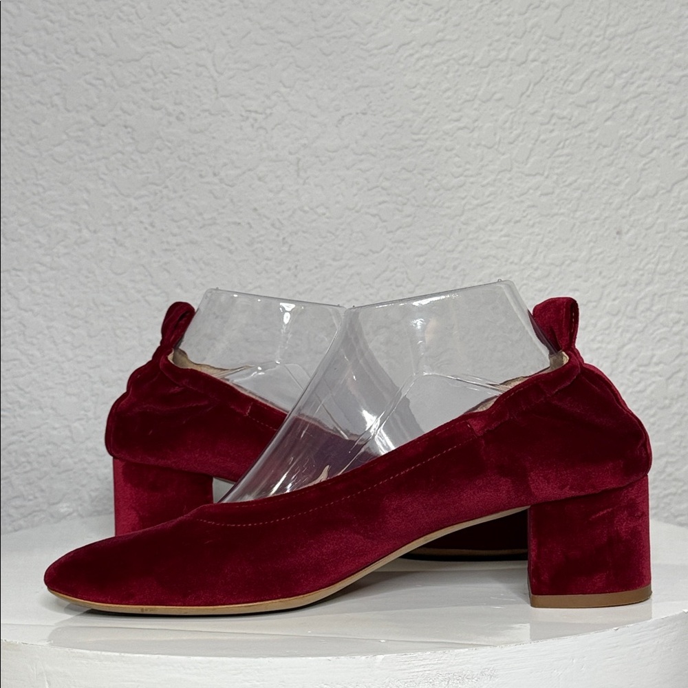 EVERLANE THE DAY RED VELVET SCRUNCH BACK BLOCK HEEL BALLET INSPIRED PUMPS - Picture 8 of 14